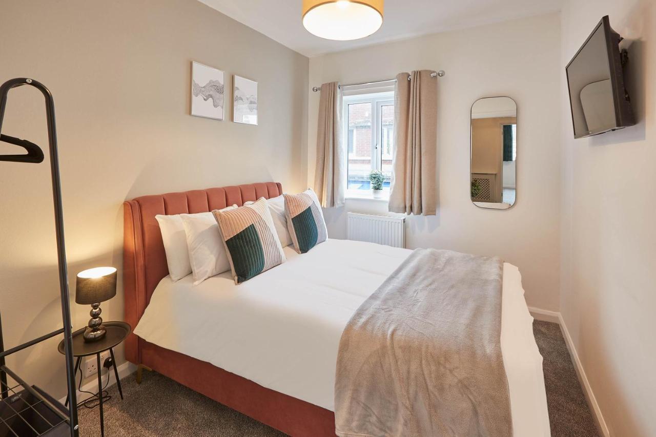 Host & Stay - Endeavour Apartments Γουίτμπι Εξωτερικό φωτογραφία